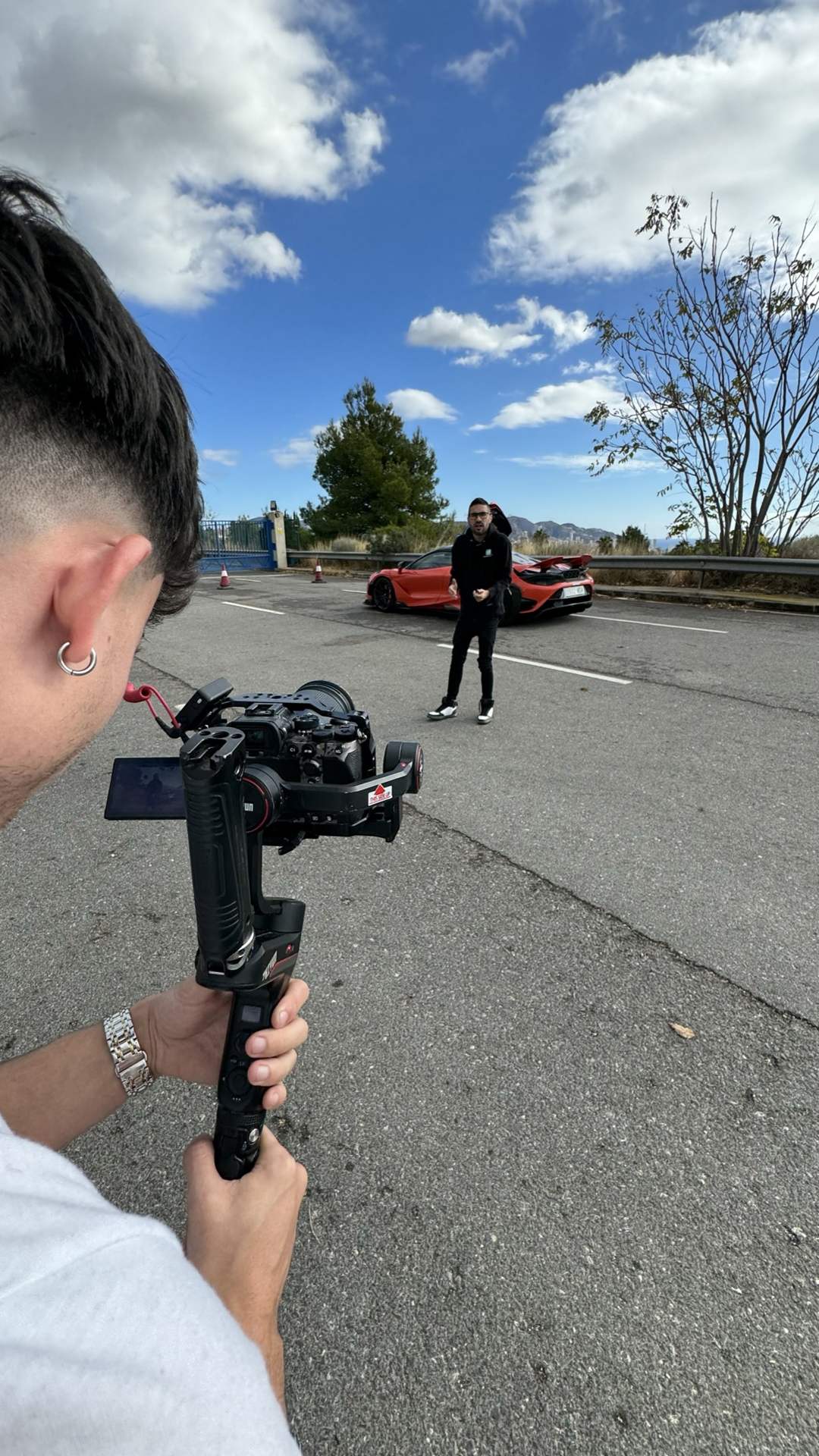 Rodaje con gimbal en una carretera